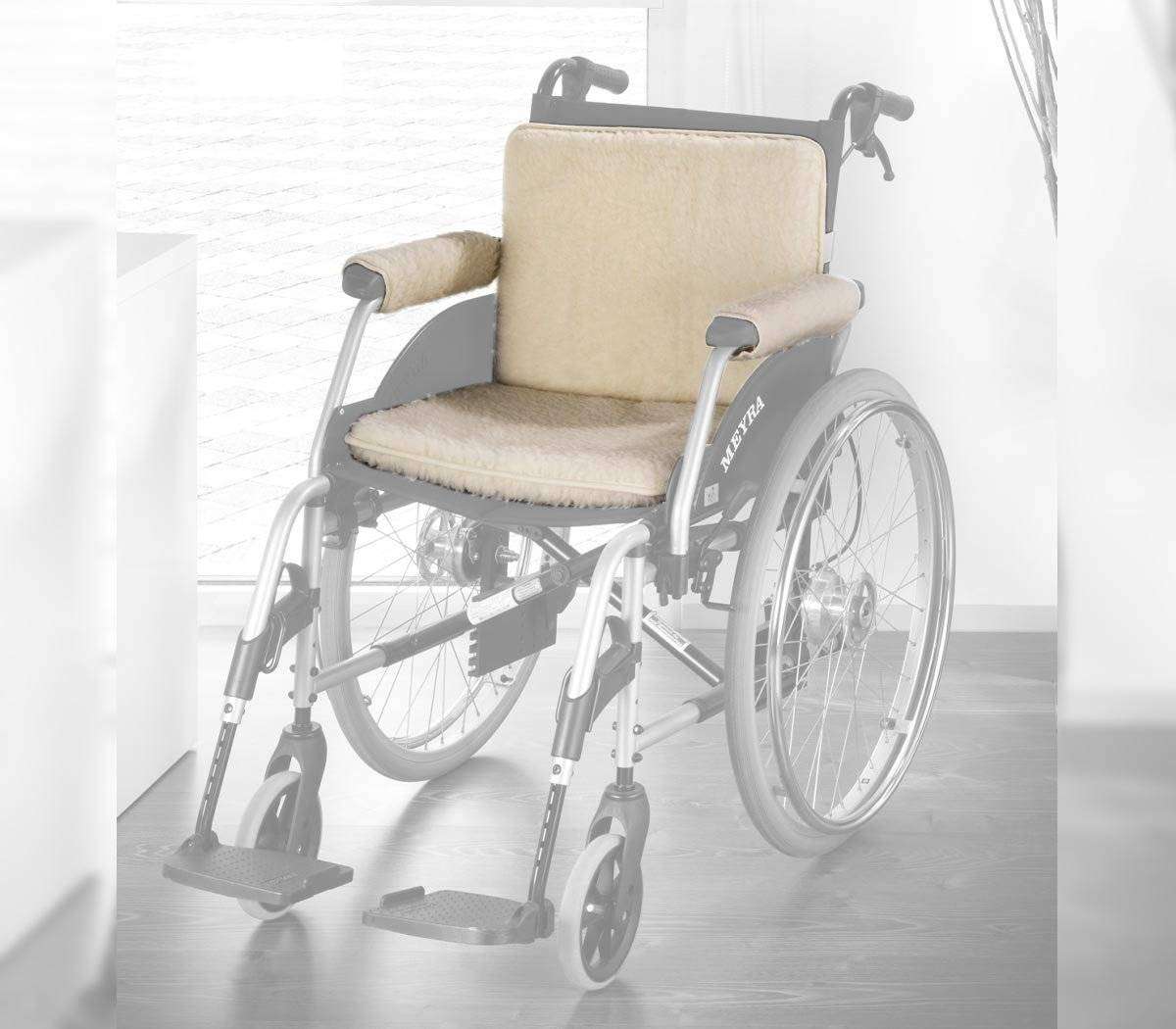 K.&N. SCHURWOLL Ensemble en laine vierge 3 pcs